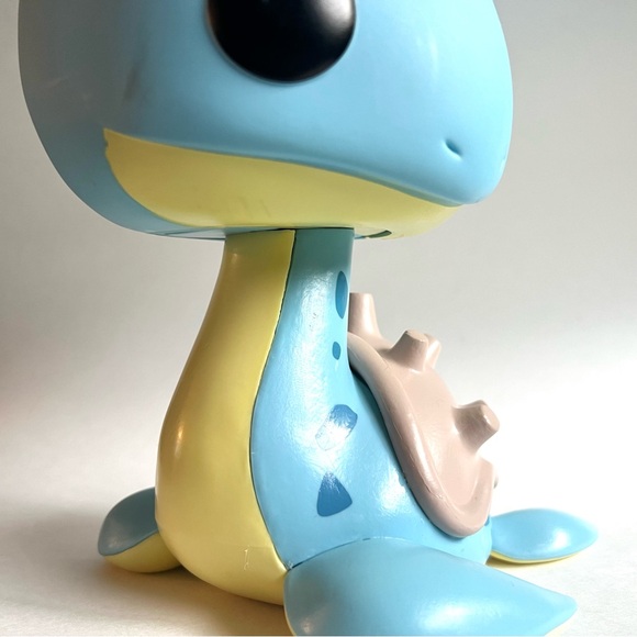 Funko Pop Jumbo Pokemon “Lapras” #867 out of box - Picture 2 of 5